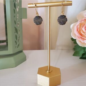 𝅺GOLDTONE Trimmed Dark Smoke Gray/Black Druzy Disk Earrings